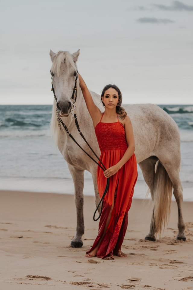 Ensaio Feminino com Cavalo - Lizi - Praia do Moçambique